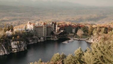 New York Creative Director | Design-Photo-Video-Website | Valenciaco {{brizy_dc_image_alt imageSrc=